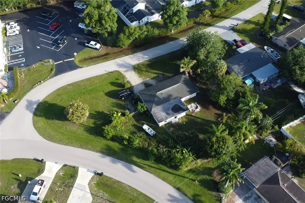 6701 Fiesta Lane Fort Myers FL 33919