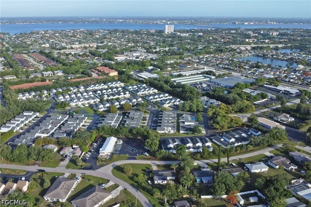 6701 Fiesta Lane Fort Myers FL 33919