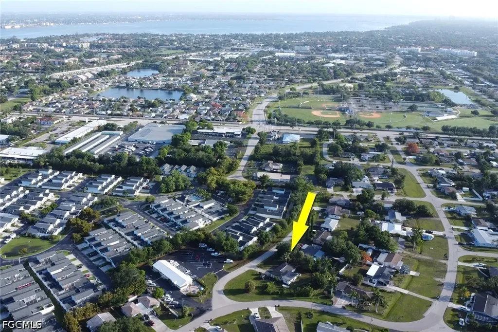 6701 Fiesta Lane Fort Myers FL 33919