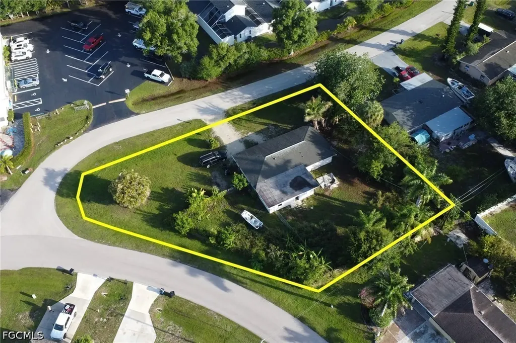 6701 Fiesta Lane Fort Myers FL 33919