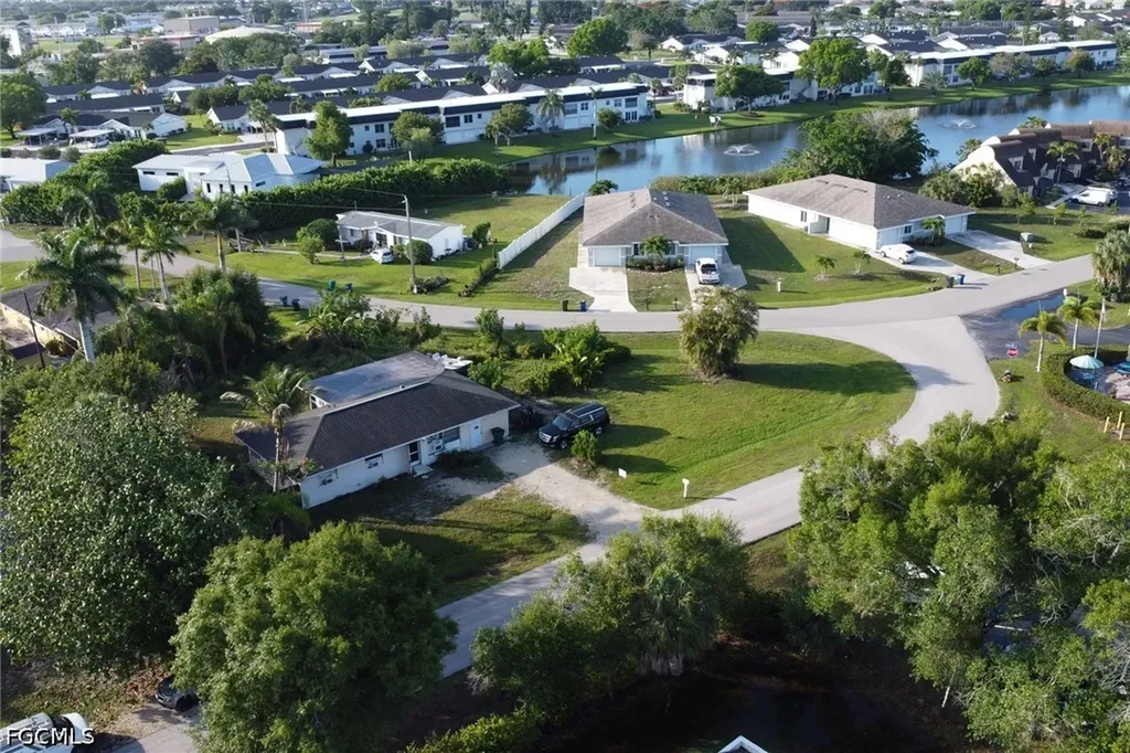 6701 Fiesta Lane Fort Myers FL 33919
