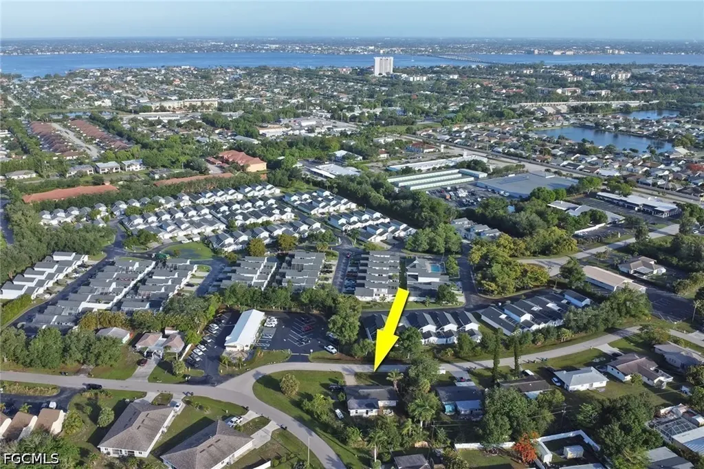 6701 Fiesta Lane Fort Myers FL 33919