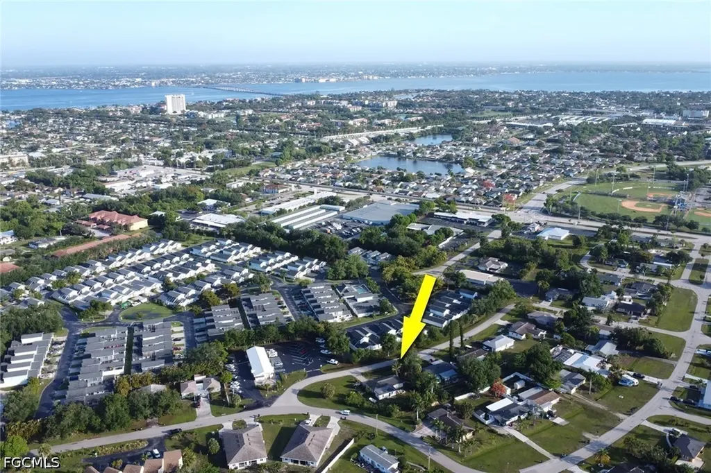 6701 Fiesta Lane Fort Myers FL 33919
