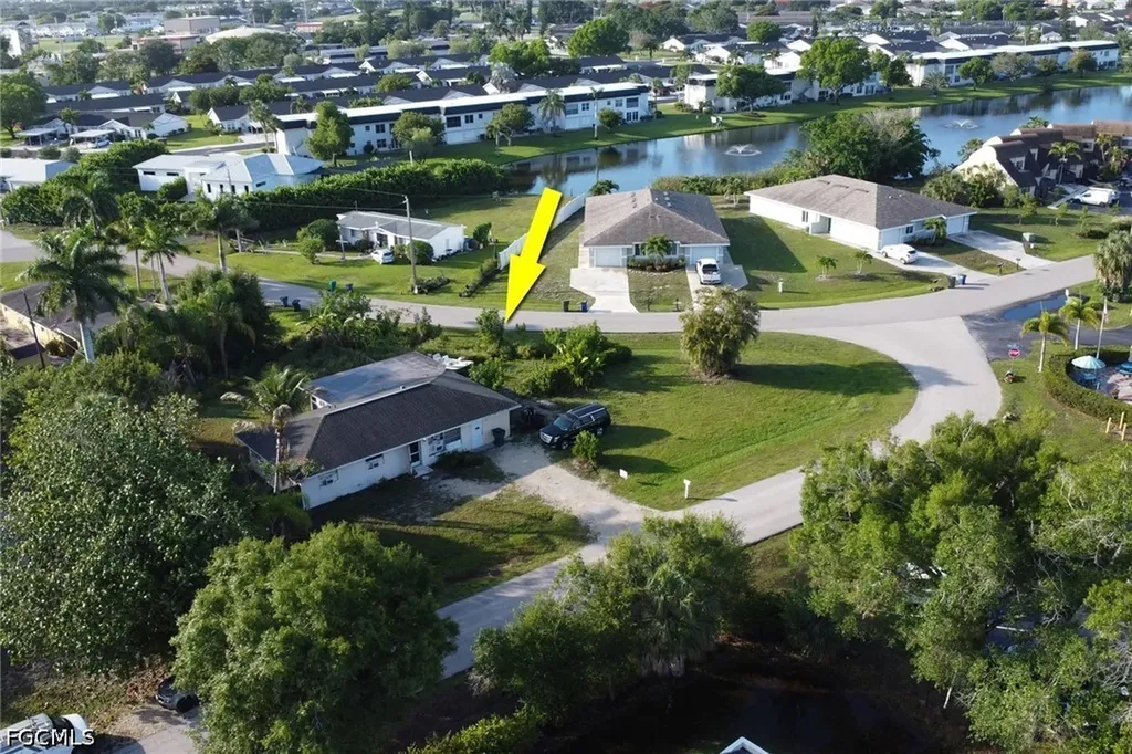 6701 Fiesta Lane Fort Myers FL 33919