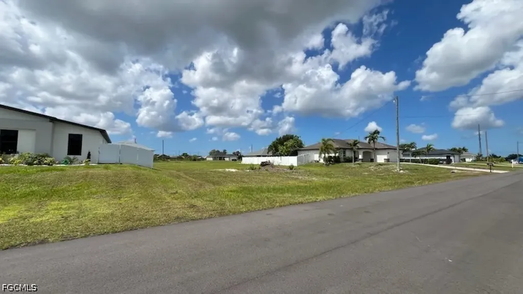 2236 NW 7th Street Cape Coral FL 33993