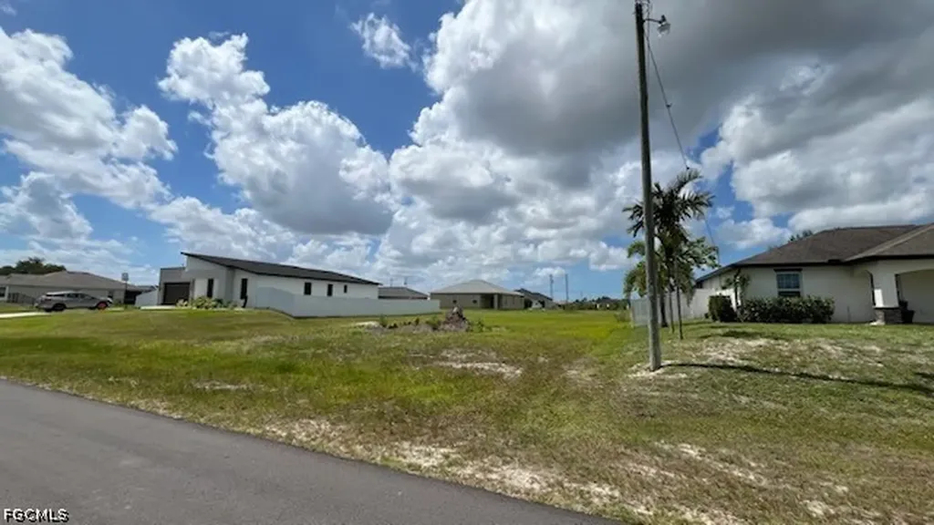 2236 NW 7th Street Cape Coral FL 33993