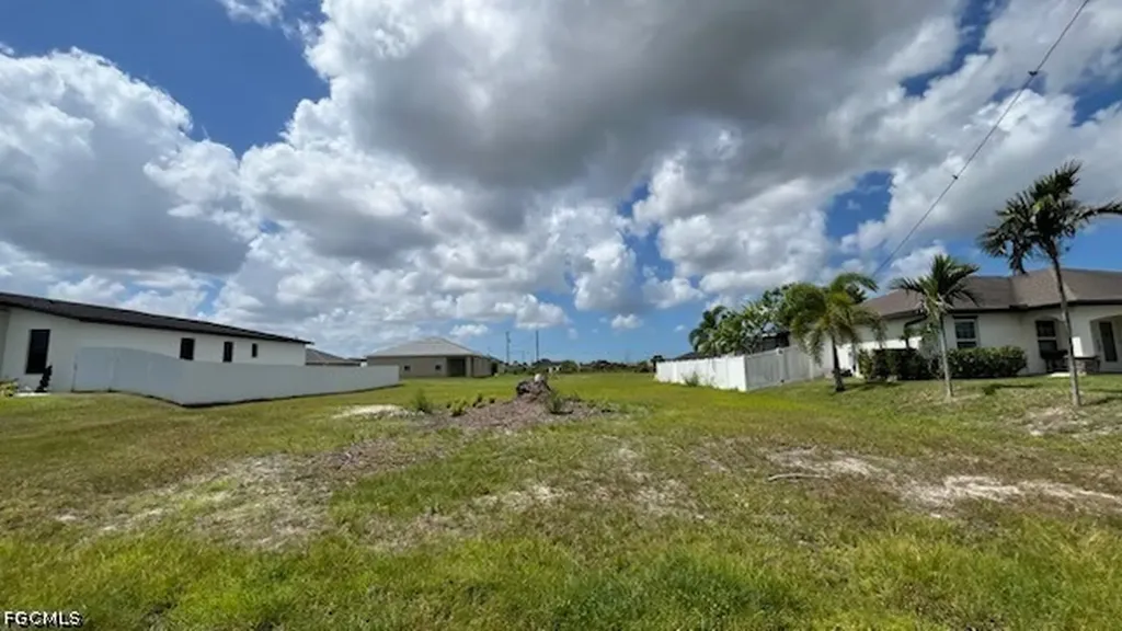 2236 NW 7th Street Cape Coral FL 33993