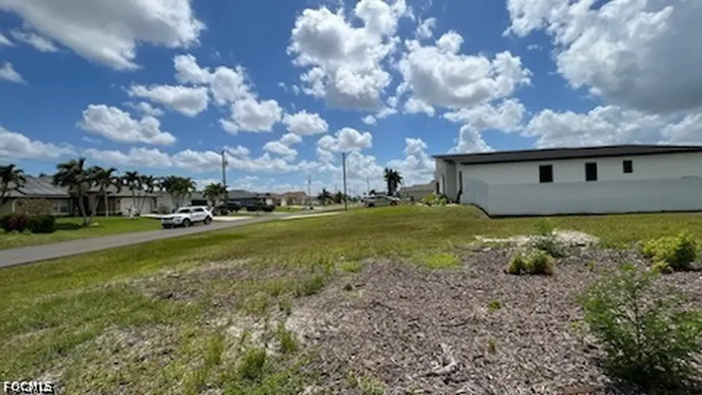 2236 NW 7th Street Cape Coral FL 33993