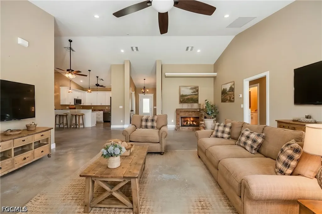 5535 County Road 78 Labelle FL 33935
