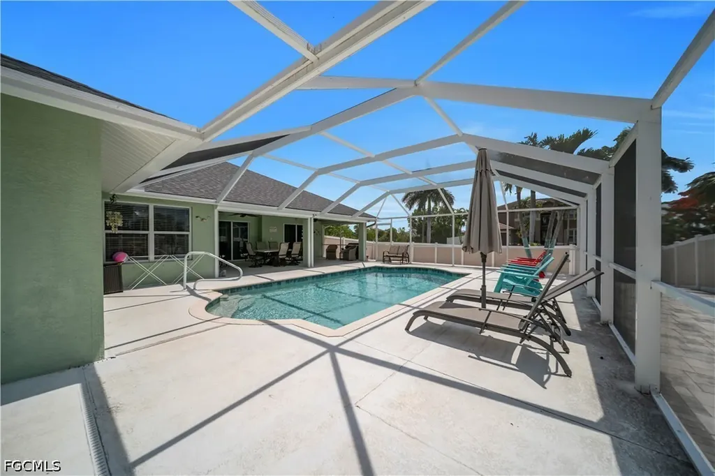 1722 SW 38th Terrace Cape Coral FL 33914