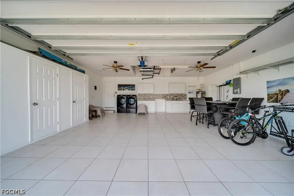 1722 SW 38th Terrace Cape Coral FL 33914