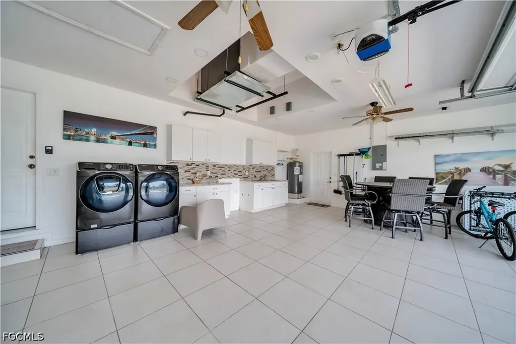 1722 SW 38th Terrace Cape Coral FL 33914