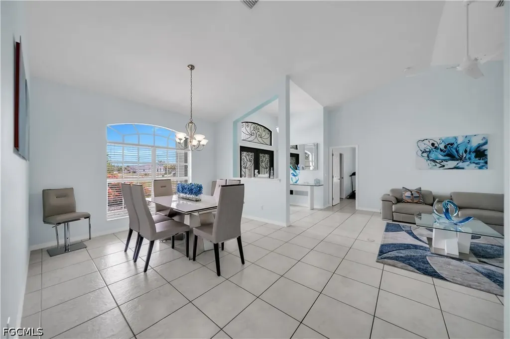 1722 SW 38th Terrace Cape Coral FL 33914