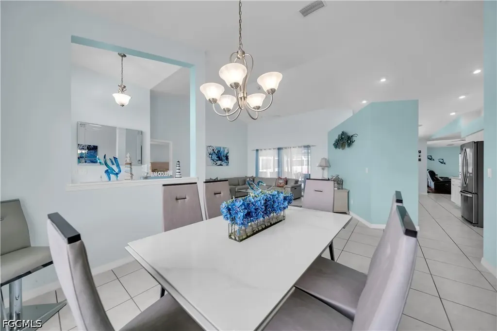 1722 SW 38th Terrace Cape Coral FL 33914