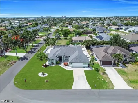1722 SW 38th Terrace Cape Coral FL 33914