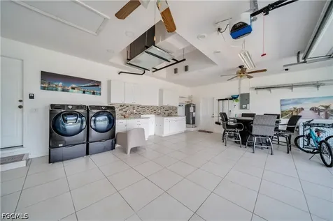1722 SW 38th Terrace Cape Coral FL 33914