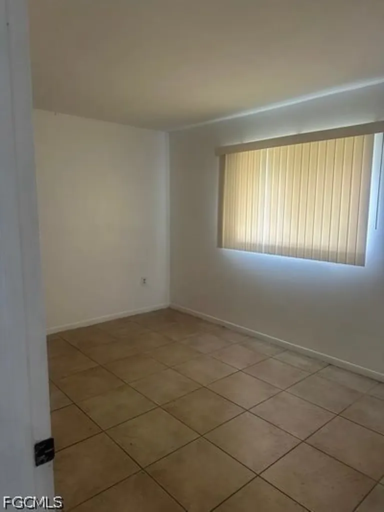 213 10th Street Moore Haven FL 33471
