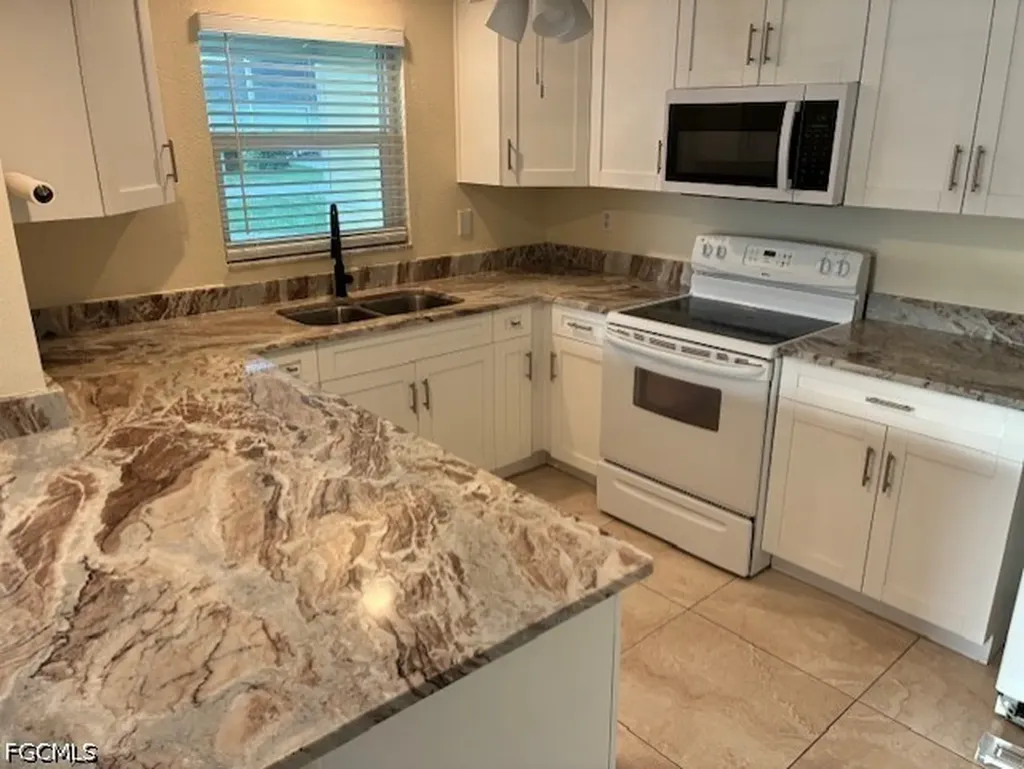 311 Tudor Drive Cape Coral FL 33904