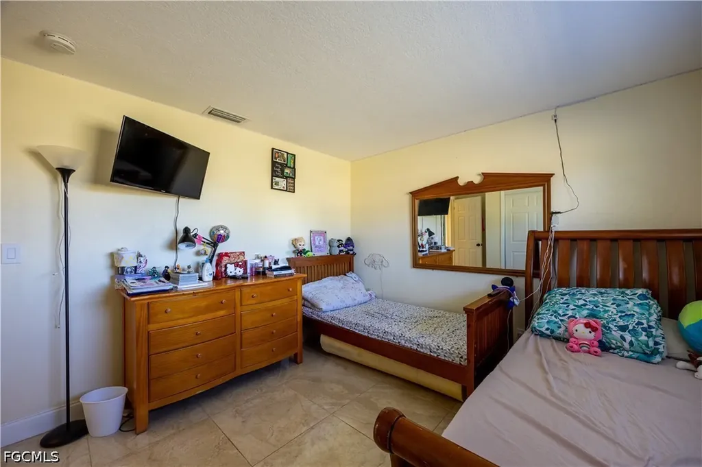 311 Tudor Drive Cape Coral FL 33904