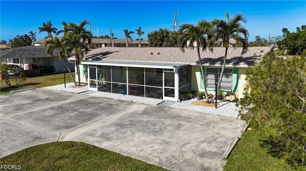 311 Tudor Drive Cape Coral FL 33904