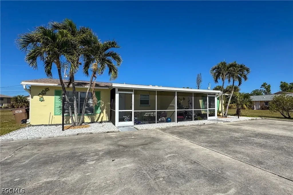 311 Tudor Drive Cape Coral FL 33904