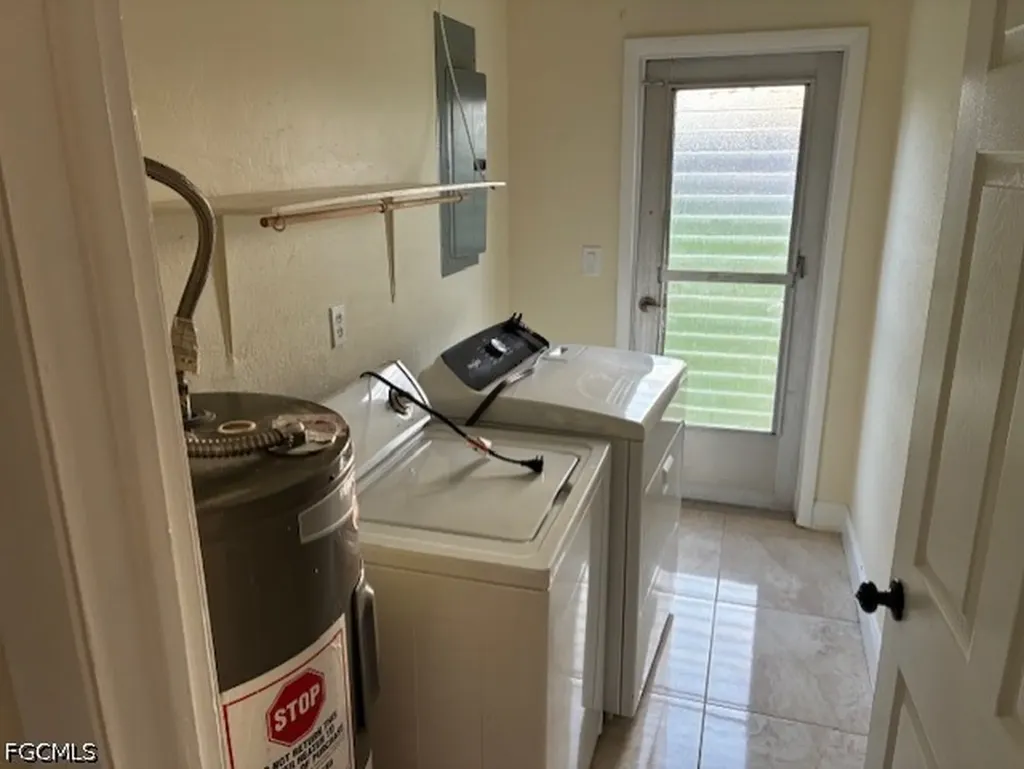 311 Tudor Drive Cape Coral FL 33904