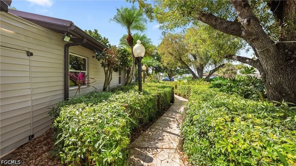 1432 SE 30th Street Cape Coral FL 33904