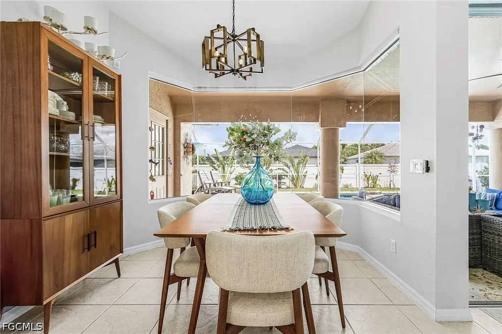 3613 SE 3rd Place Cape Coral FL 33904