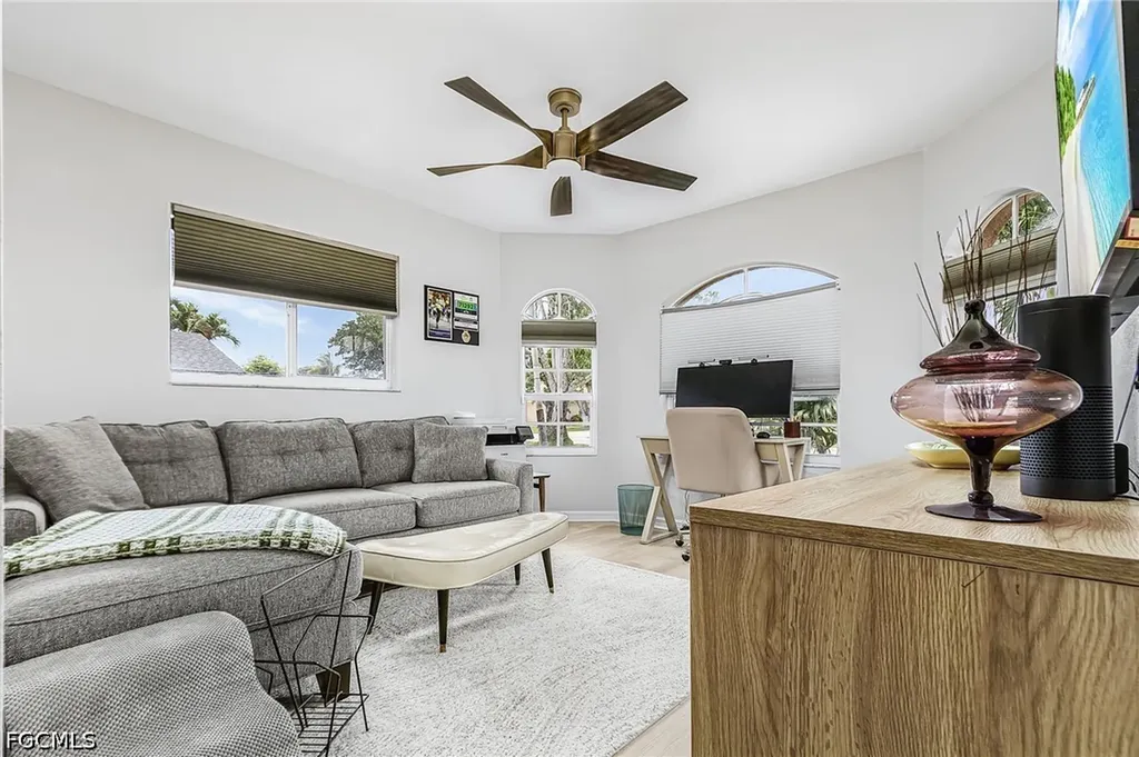 3613 SE 3rd Place Cape Coral FL 33904