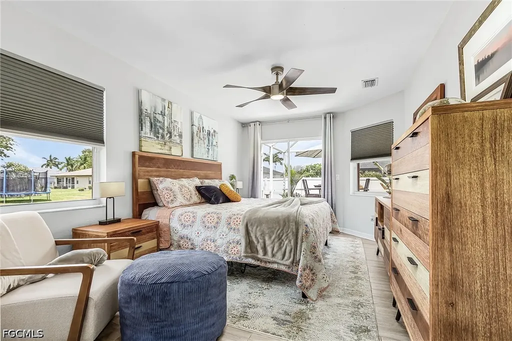 3613 SE 3rd Place Cape Coral FL 33904