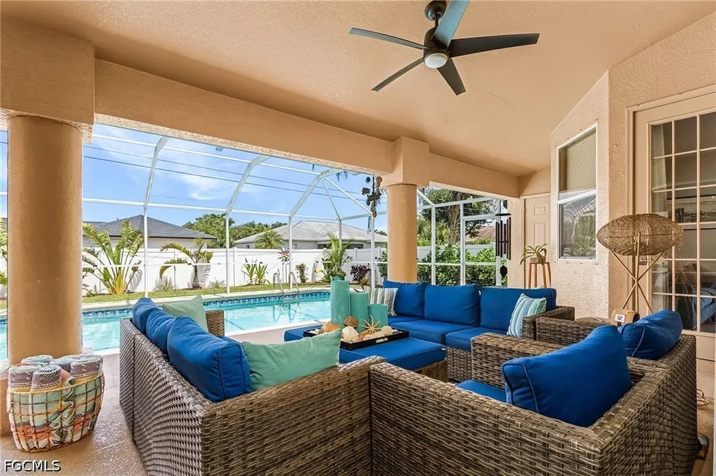 3613 SE 3rd Place Cape Coral FL 33904