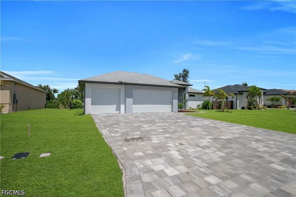 411 SW 26th Place Cape Coral FL 33991