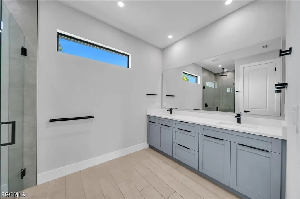 411 SW 26th Place Cape Coral FL 33991