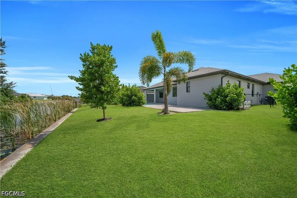 411 SW 26th Place Cape Coral FL 33991