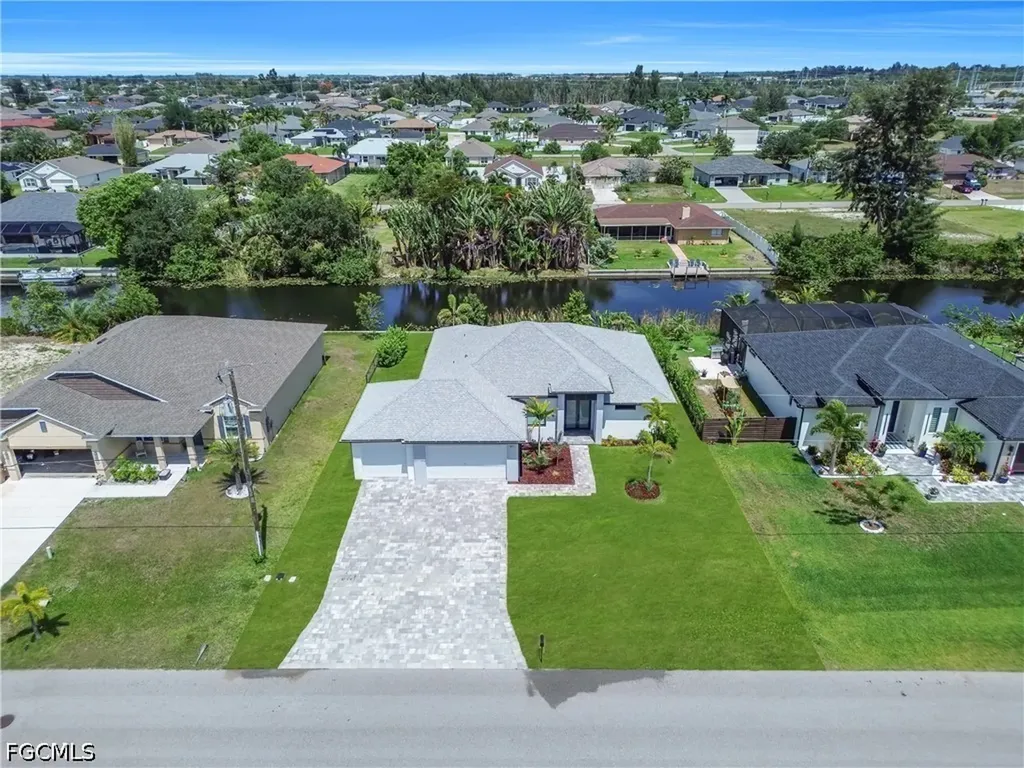 411 SW 26th Place Cape Coral FL 33991