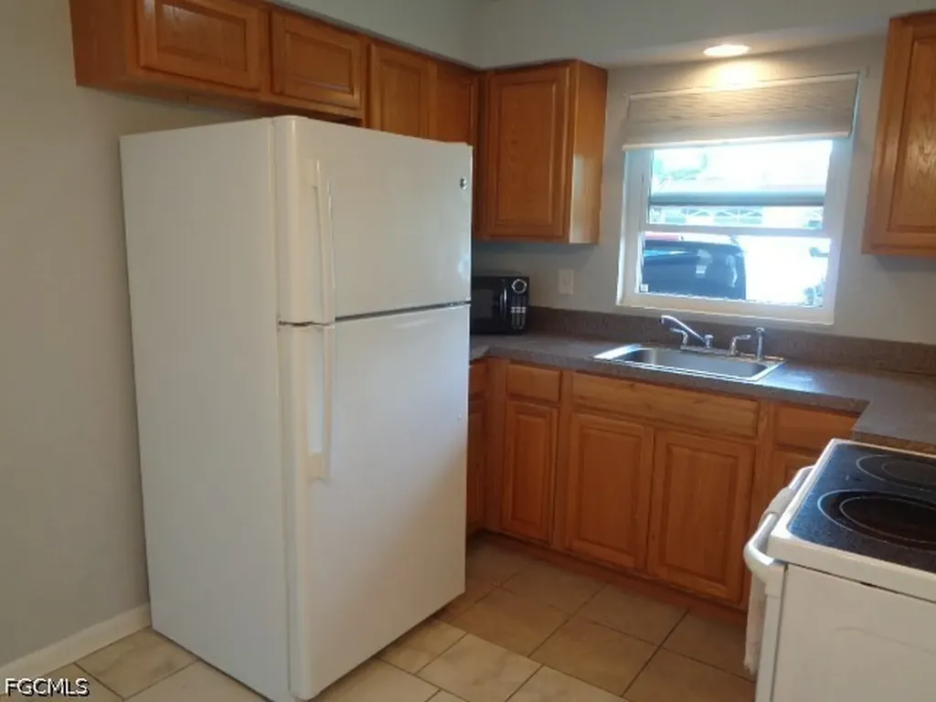 3921 Del Prado Boulevard S Cape Coral FL 33904