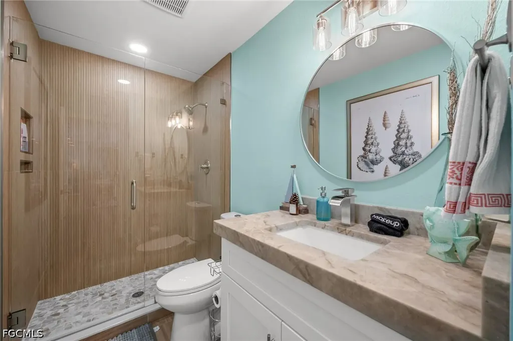 1432 Venetian Court Cape Coral FL 33904