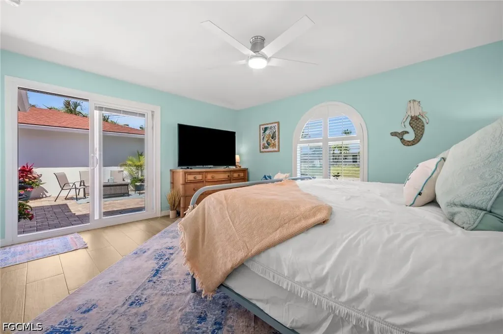 1432 Venetian Court Cape Coral FL 33904