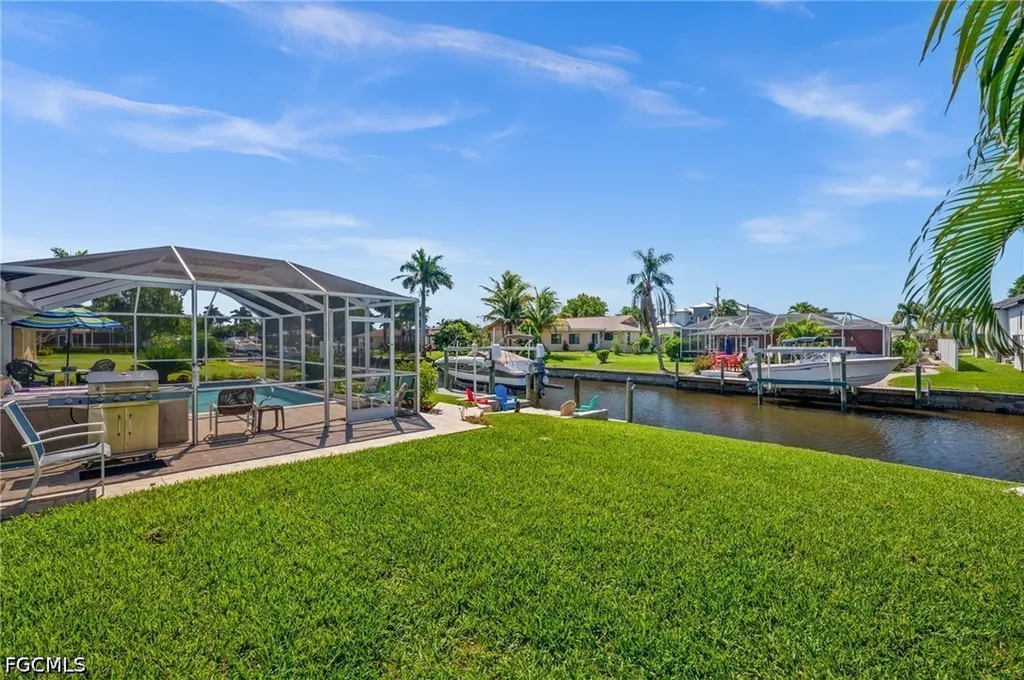 1432 Venetian Court Cape Coral FL 33904