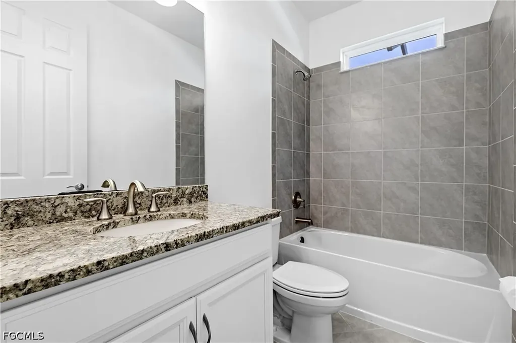 4006 SW 26th Court Cape Coral FL 33914