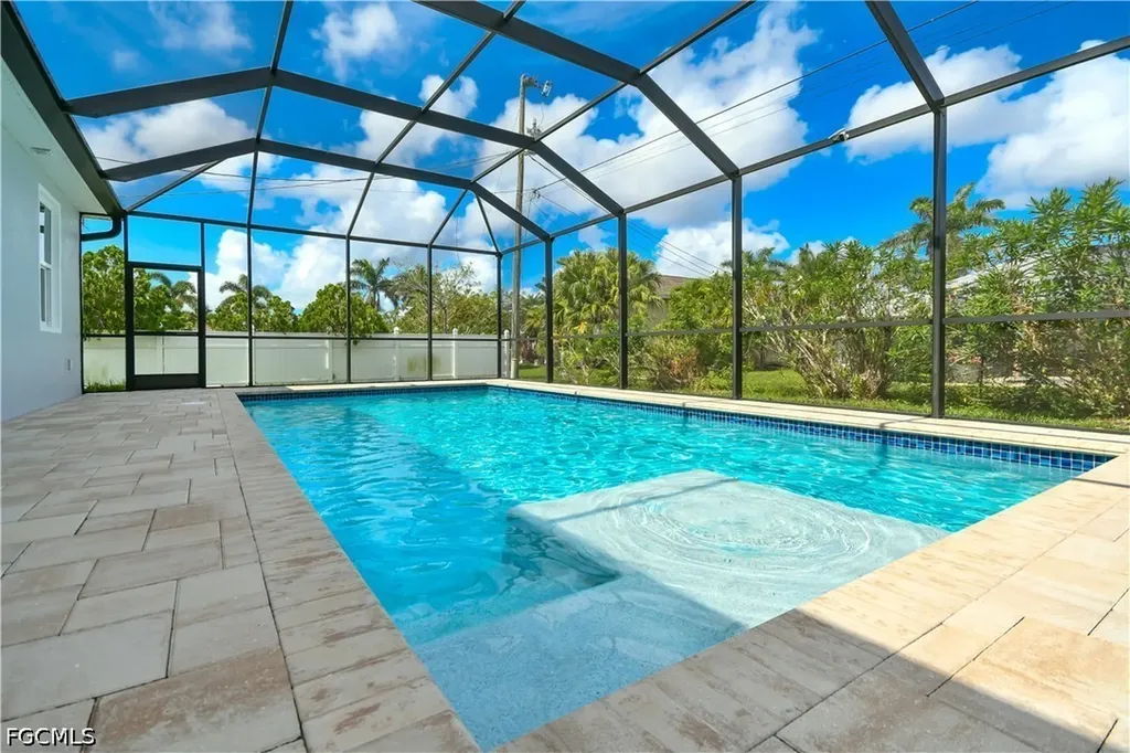 4006 SW 26th Court Cape Coral FL 33914