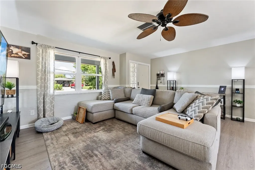 417 NE 14th Avenue Cape Coral FL 33909