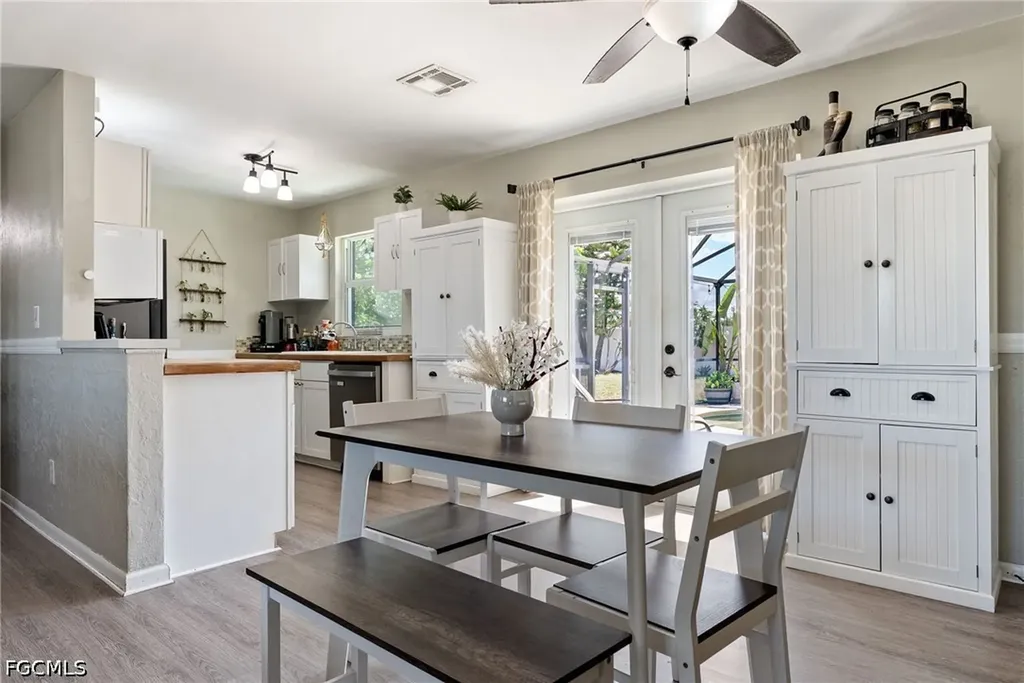 417 NE 14th Avenue Cape Coral FL 33909