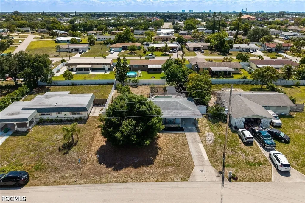417 NE 14th Avenue Cape Coral FL 33909