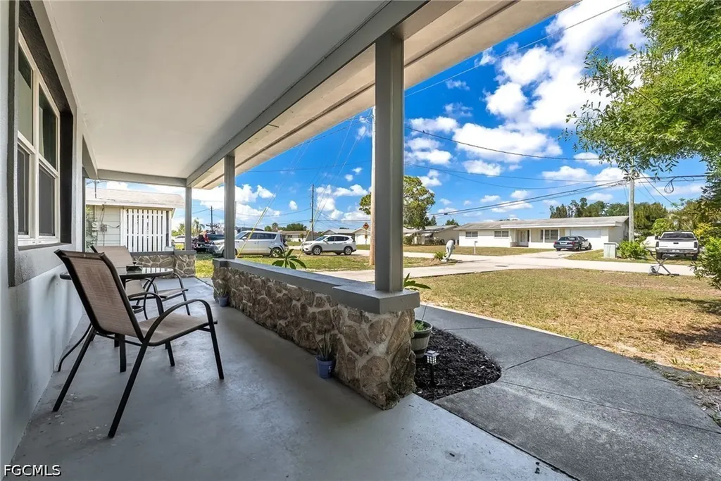 417 NE 14th Avenue Cape Coral FL 33909