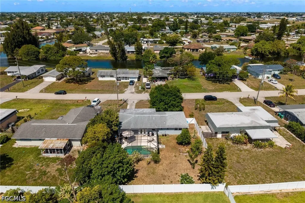 417 NE 14th Avenue Cape Coral FL 33909