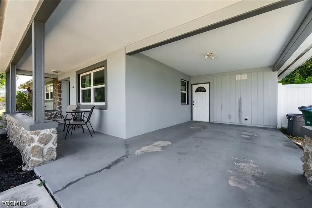 417 NE 14th Avenue Cape Coral FL 33909