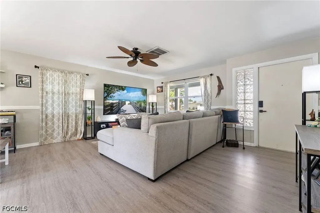 417 NE 14th Avenue Cape Coral FL 33909