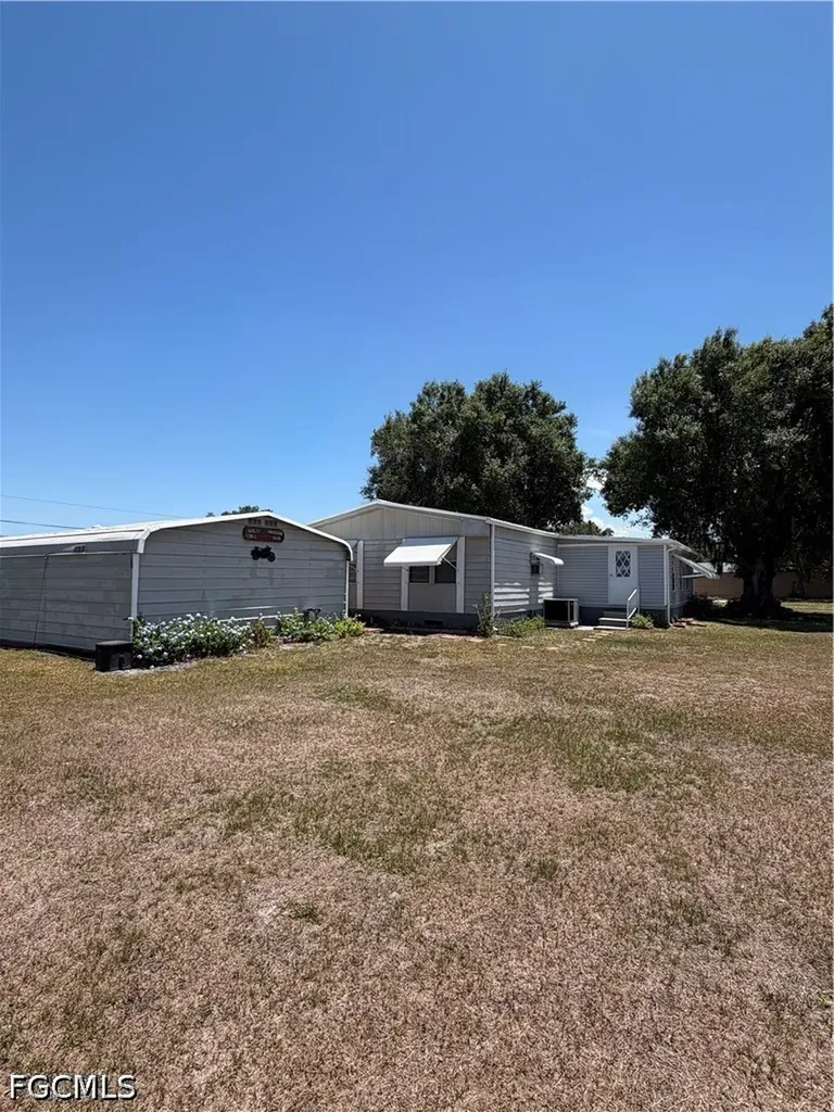 1176 Pylant Drive Moore Haven FL 33471