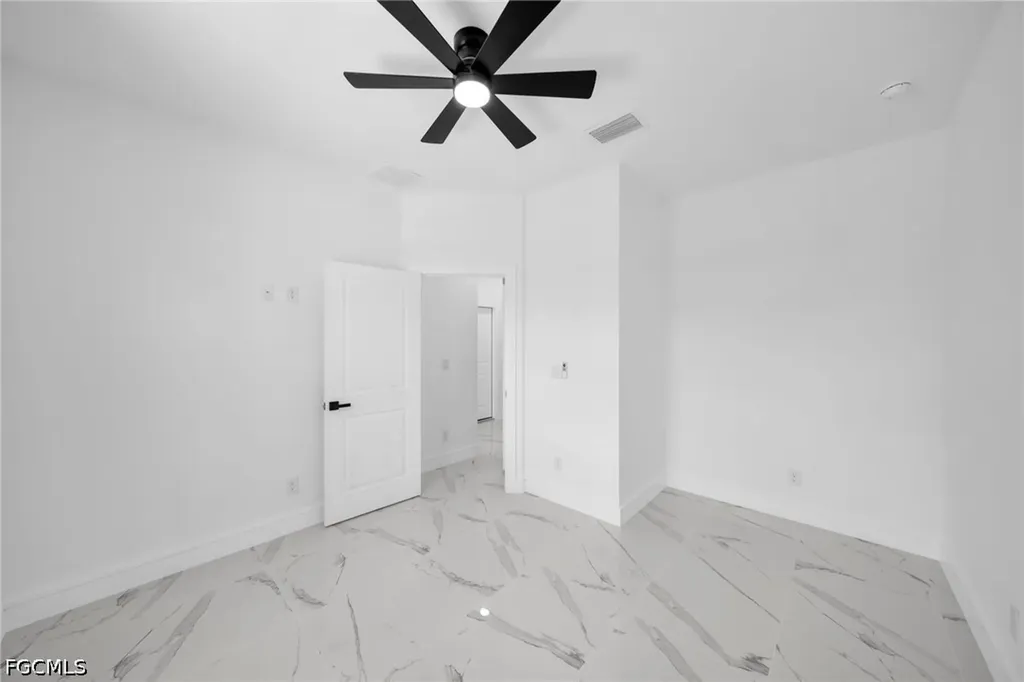 330 / 332 Bell Boulevard S Lehigh Acres FL 33974